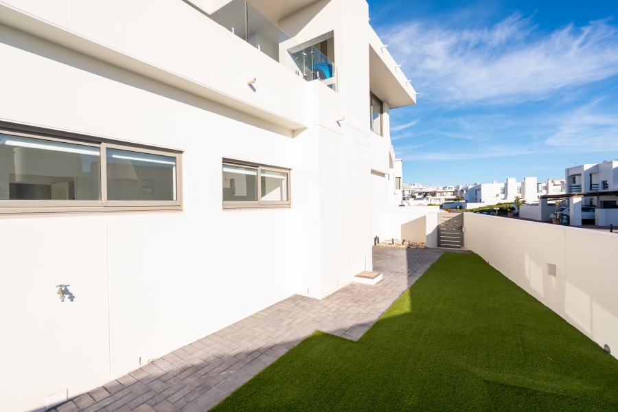 5 Bedroom Property for Sale in Paradise Beach Western Cape